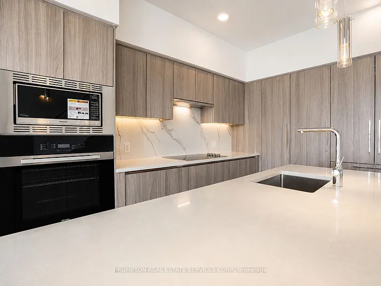 3 Concord Cityplace Way #Penthouse 8105 — Photo 13
