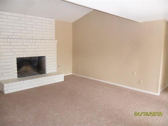 4th image of 702 W Fremont Ave