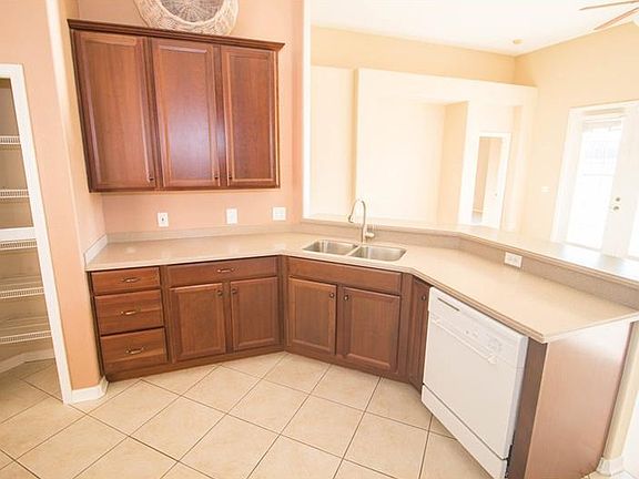 5th image of 12830 Hampton Hill Dr