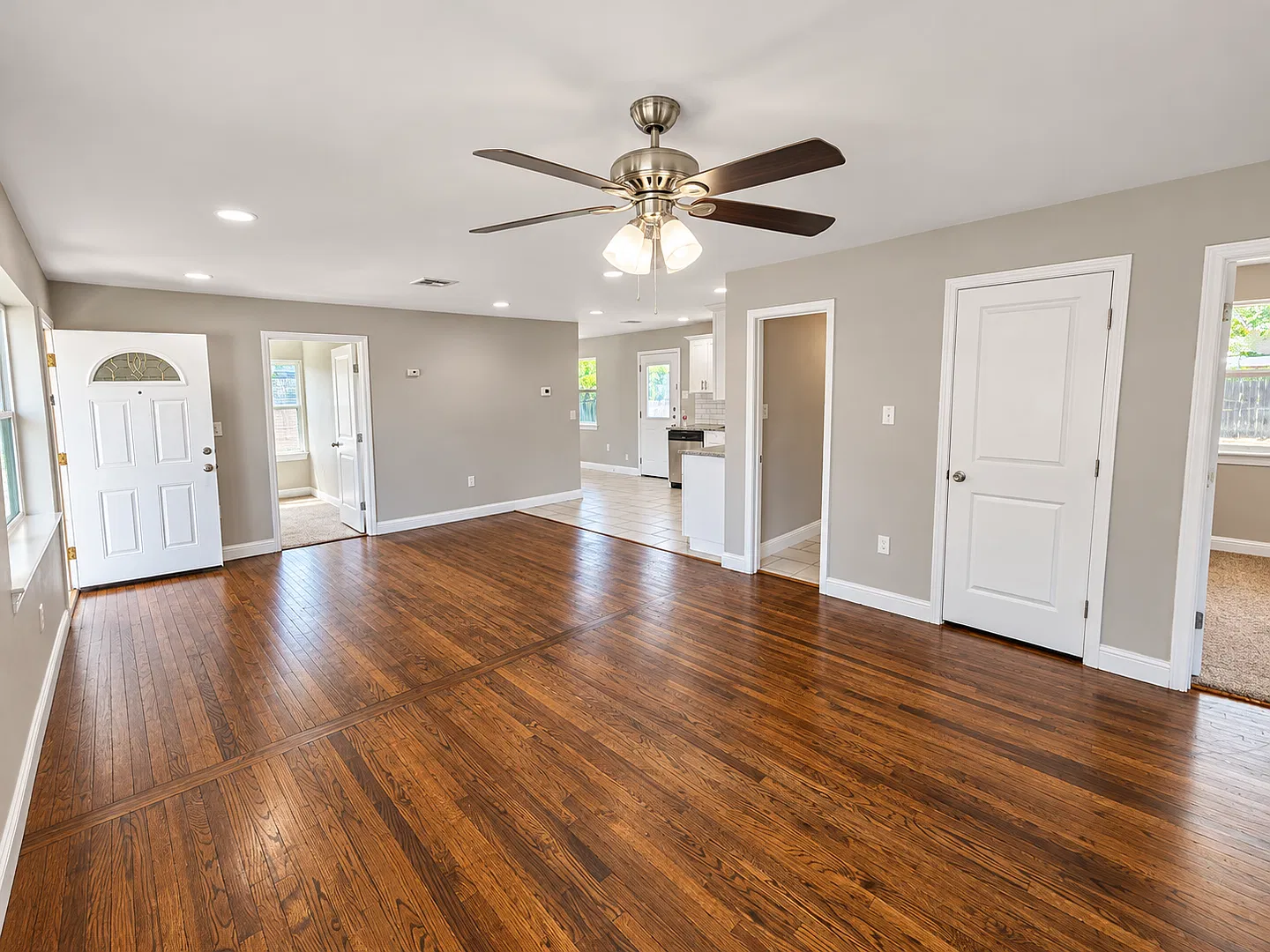 Lovely 3-Bedroom Home in Desirable Northridge Estates Must See! — Photo 4