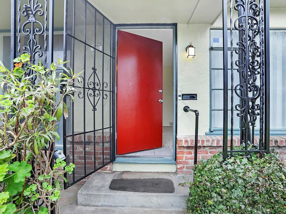 1st image of 209 W Essex St