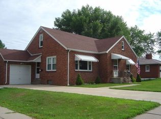3037 Kaufmann Ave, Dubuque, IA 52001