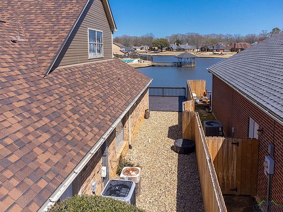 3rd image of 213 Spillway Dr