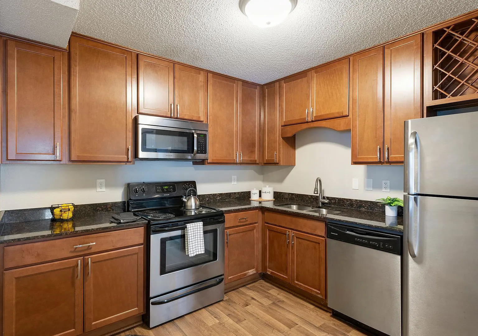 Shannon Glen Townhomes — Photo 3