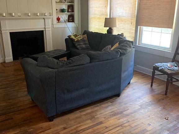 3rd image of 324 Lyons Dr