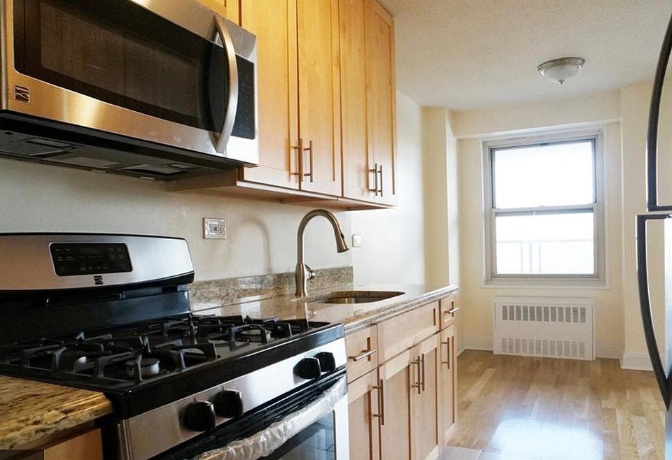 1st image of 81 Riverdale Ave #6J