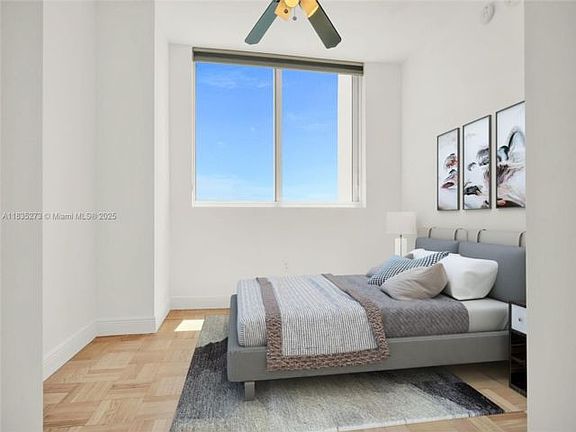 3rd image of 253 NE 2nd St APT 3603