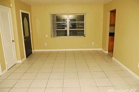 5th image of 811 Monaco Dr