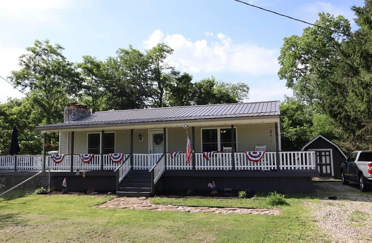 1720 Homer Rd NW — Photo 1