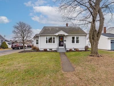 68 Kaveney St, Chicopee, MA, 01020