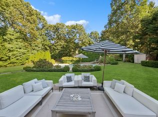 62 Clinton St, East Hampton, NY 11937