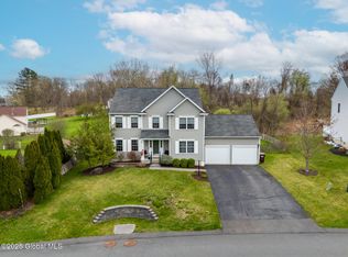 62 Sandy Ln, Selkirk, NY 12158