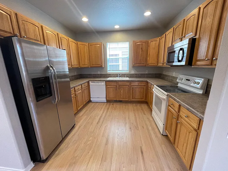 2944 Cornerstone Ln — Photo 9