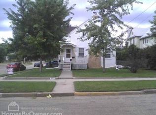 807 1st St NE, Minot, ND 58703