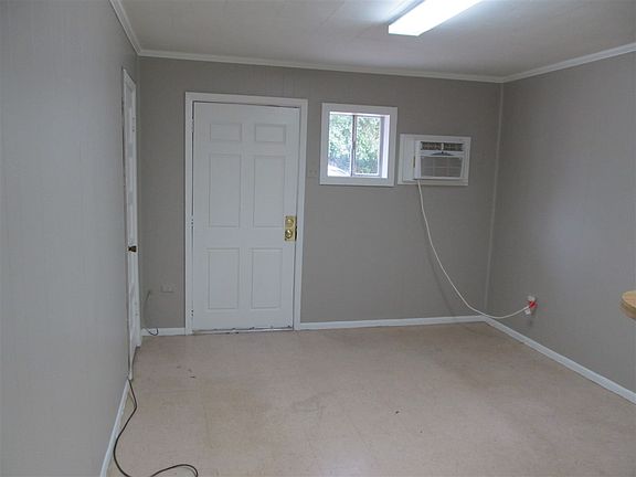 2nd image of 712 Onstead St APT E