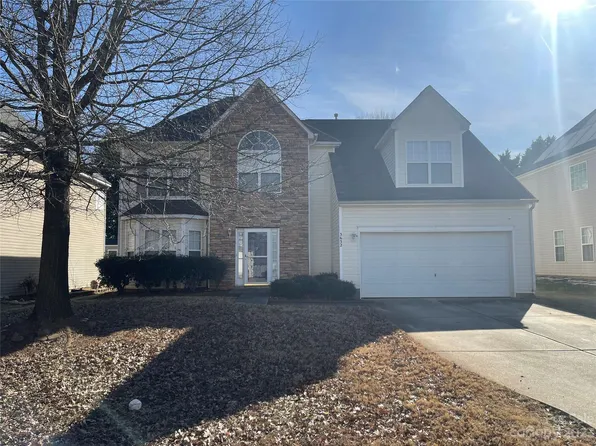 3632 Pauline Ln, Charlotte, NC 28216