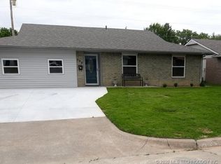 506 Carol Rd, Bartlesville, OK 74003