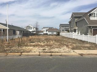 170 Pershing Blvd, Lavallette, NJ 08735