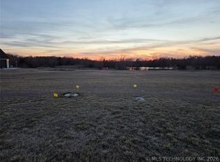 907 Prairie View Rd, Ardmore, OK 73401