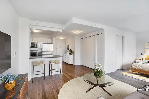 Rented by Douglas Elliman | media 19