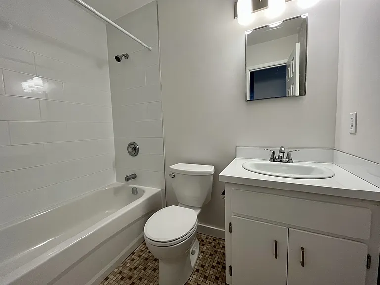 306 Balsam St #20 — Photo 9