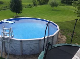 527 Randy Dr, Clinton, IA 52732