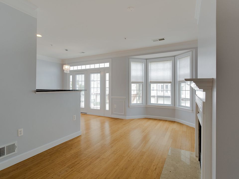 Bamboo floors on Main level