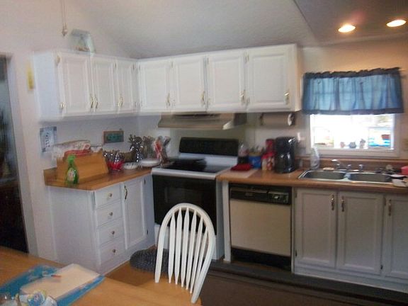 5th image of 70 Shoreline Dr