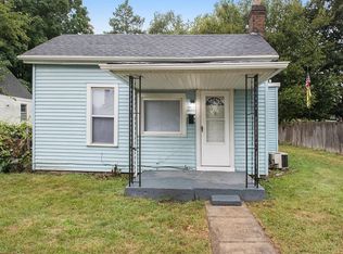 1911 Clyde St, South Bend, IN 46613