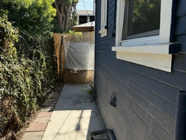 792 Newport 3516 #18 — Photo 23