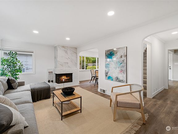 2nd image of 13325 31st Avenue NE