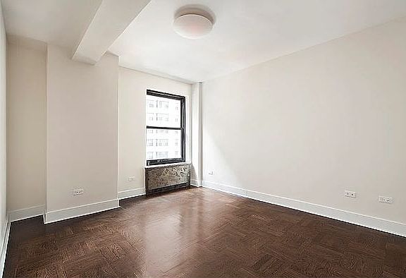 5th image of 56 7th Ave #5KL