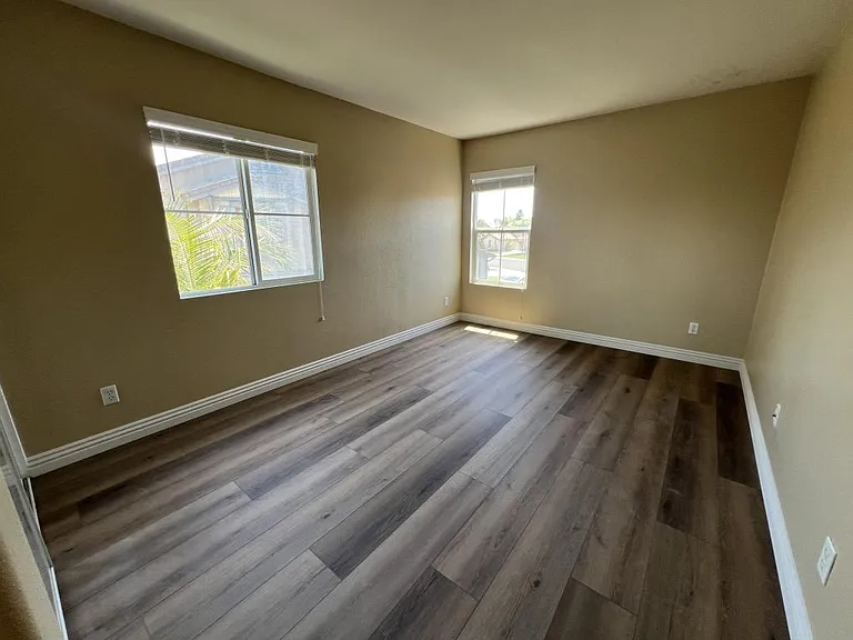 42526 Devant Cir — Photo 52