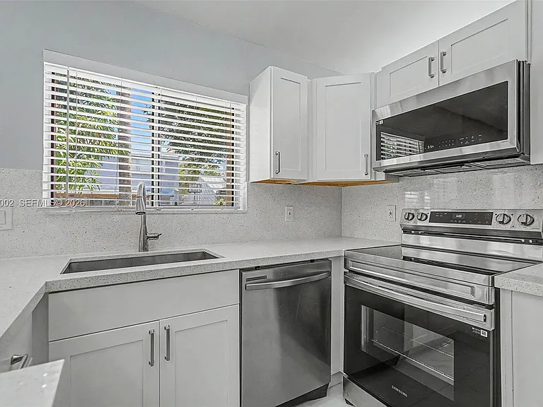 13765 SW 145th St — Photo 7
