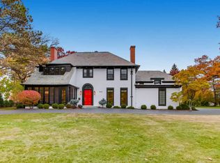 950 Eastwood Rd, Glencoe, IL 60022