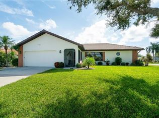 3186 Beacon Dr, Pt Charlotte, FL 33952