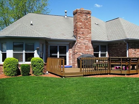 4th image of 7911 Santolina Dr