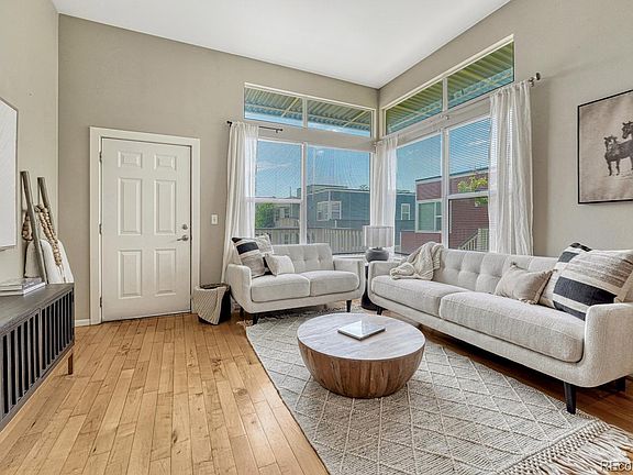 3rd image of 2818 Syracuse Street #218
