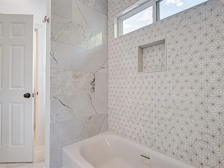 3218 Rosemary Park Ln — Photo 35