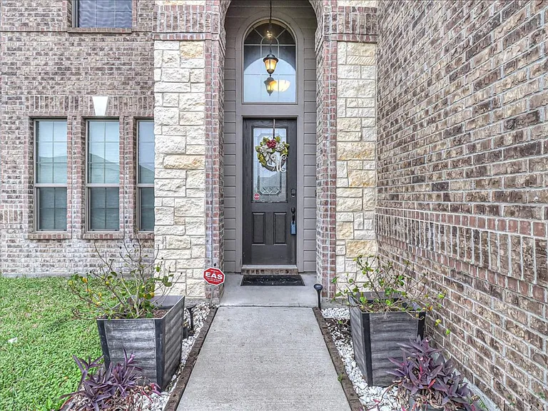 7809 Pavo Real St — Photo 4
