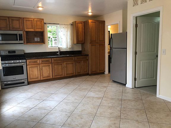 4th image of 3203 Bancroft St
