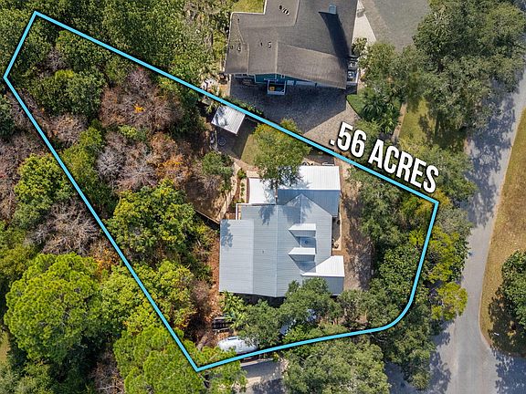 2nd image of 903 Lido Cir E