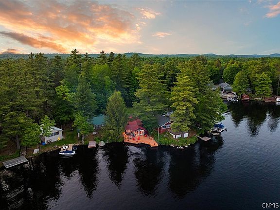 5th image of 9 Twin Pines Ln