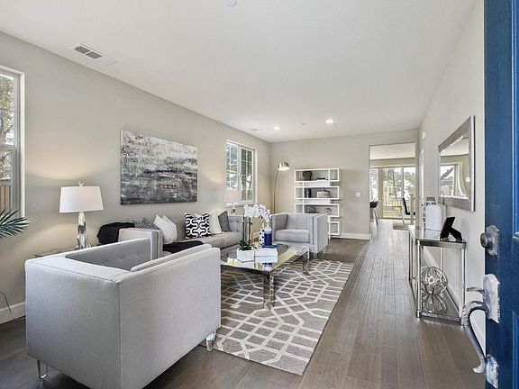 2nd image of 188 Crestview Cir