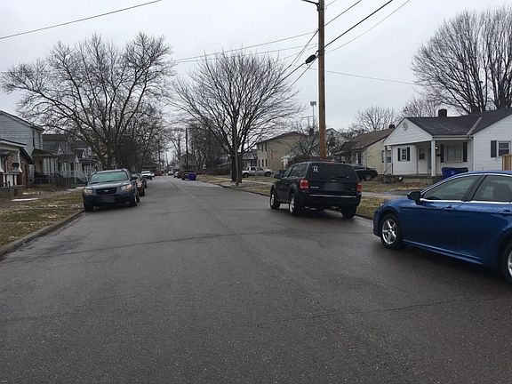4th image of 900 Corliss Ave