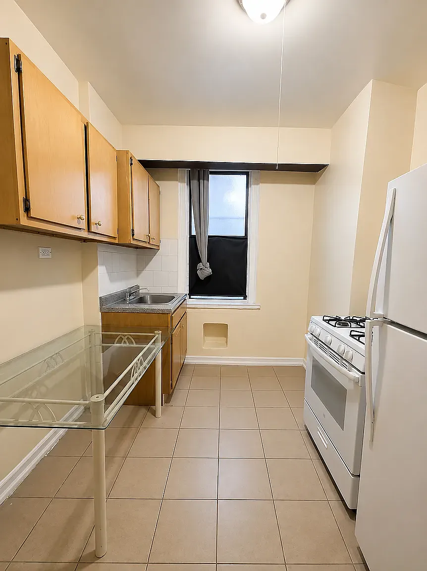 158 East 184th Street — Photo 3