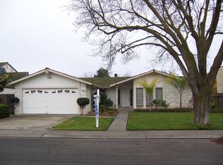 1528 Meadow Grove St, Modesto, CA 95355