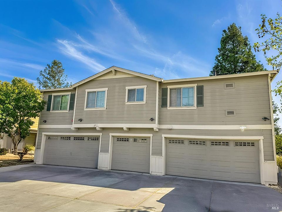 1st image of 2476 - 2480 Avignon Circle