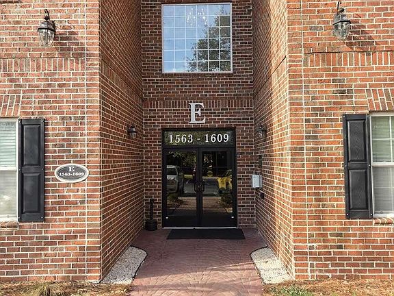 2nd image of 1585 Cambridge Lakes Dr #207E