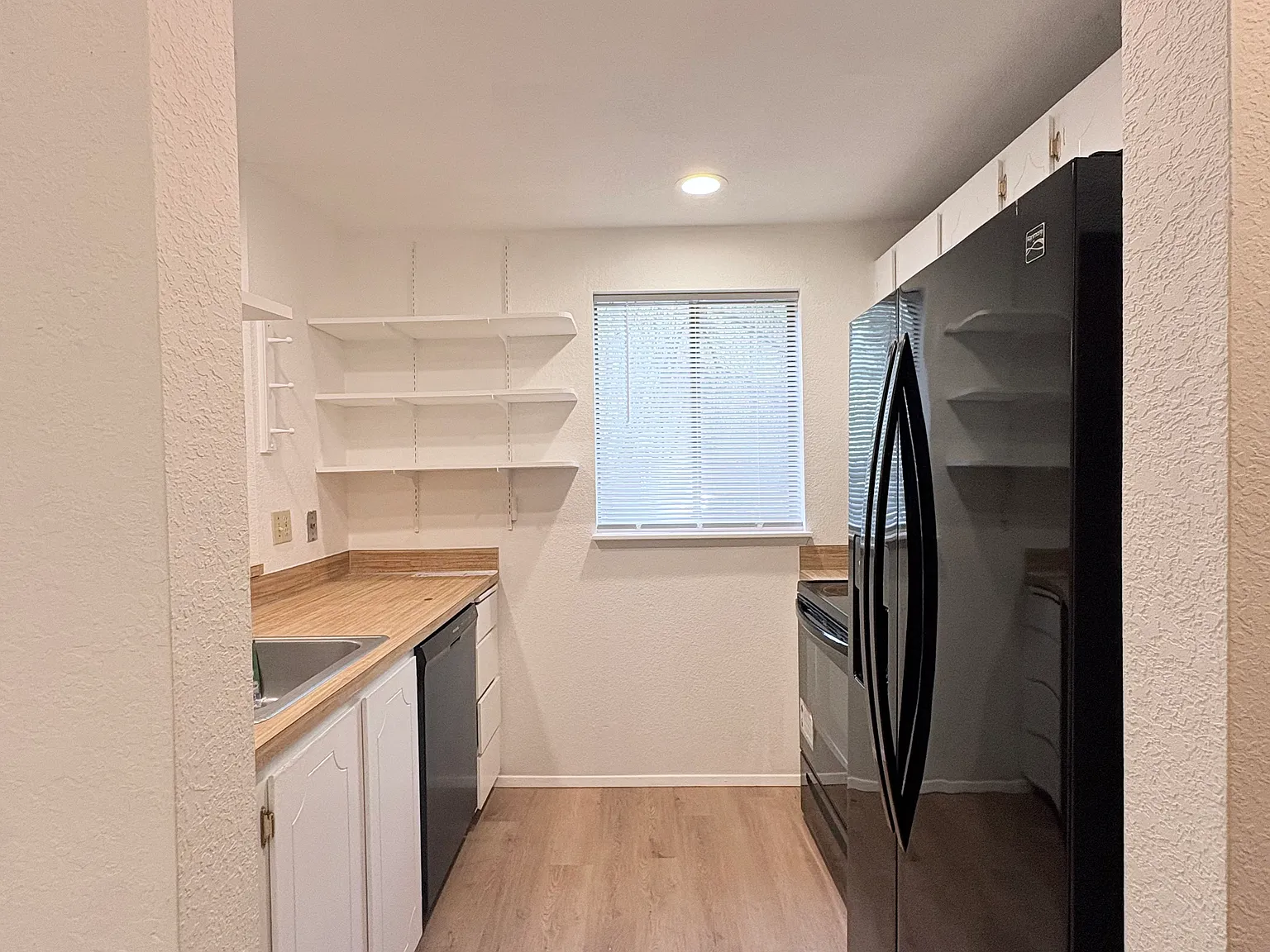 1 bed, 685 sqft, $1,550 — Photo 2